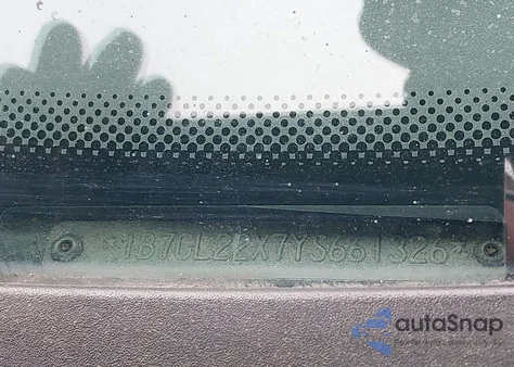 2000 Dodge Dakota Slt/Sport z USA, uszkodzony, nr VIN 1B7GL22X7YS661326